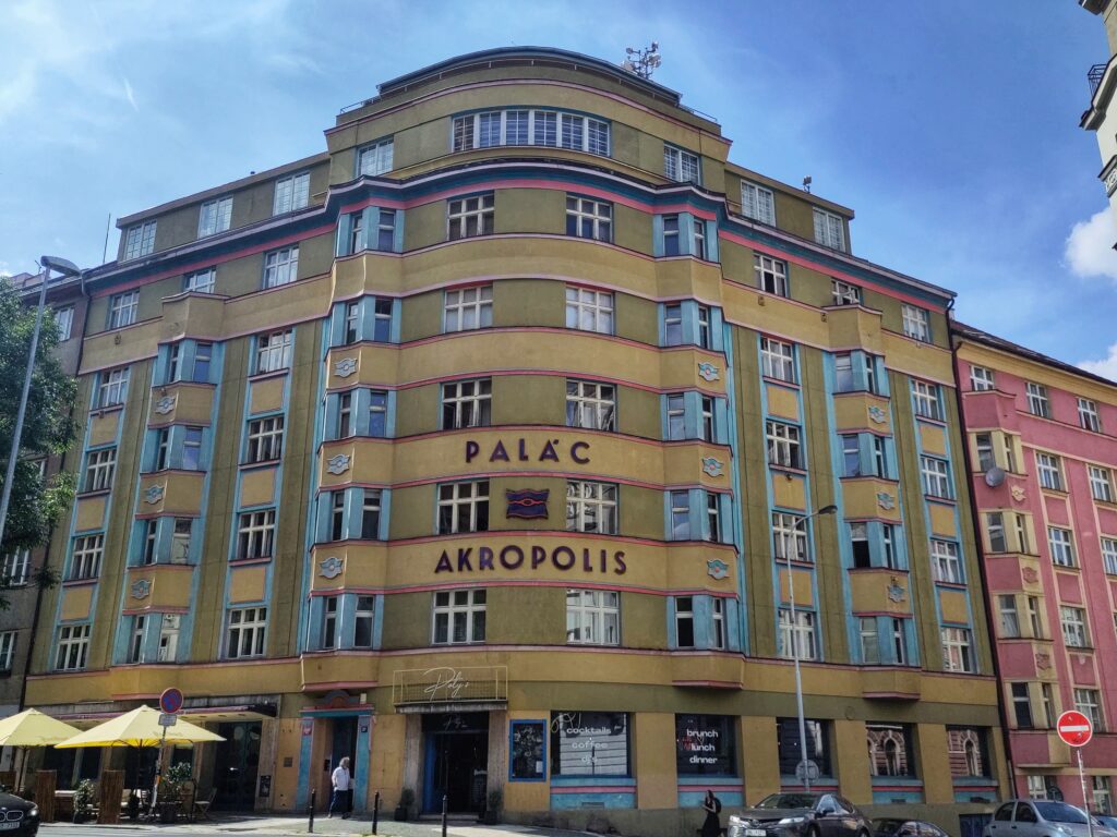 Palac akropolis à Zizkov