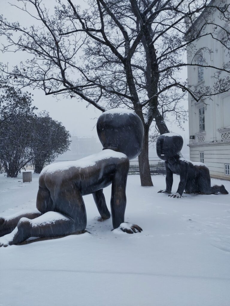 bébés de David Cerny, curiosités à voir à Prague