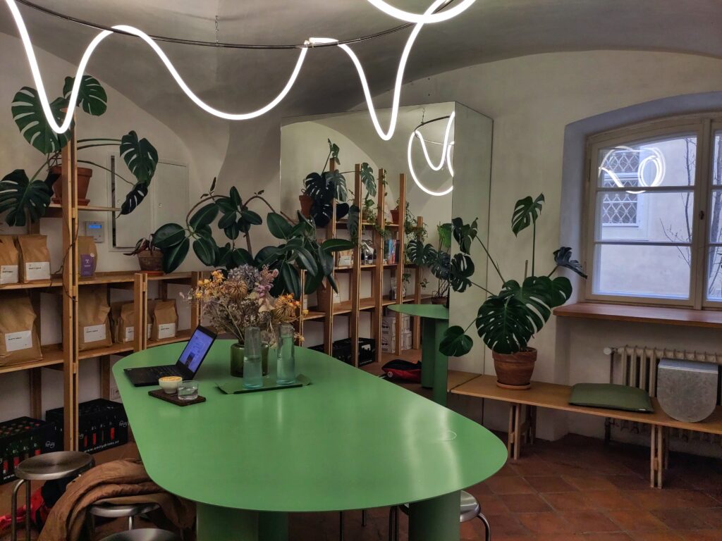 cafés secrets à Prague; L4 coffee ground