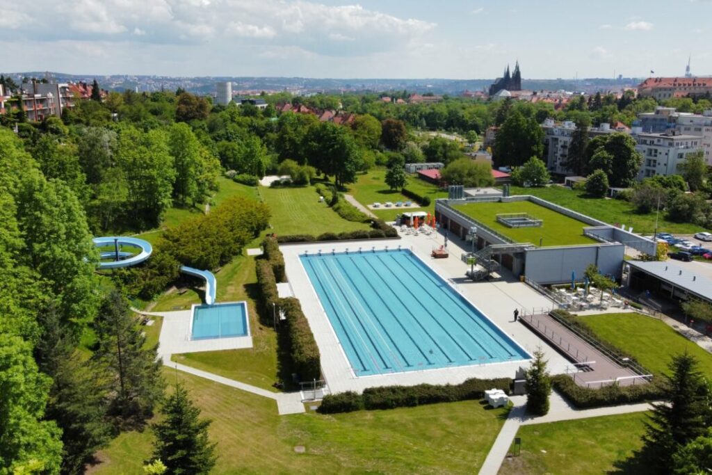 Petynka, piscine à Prague