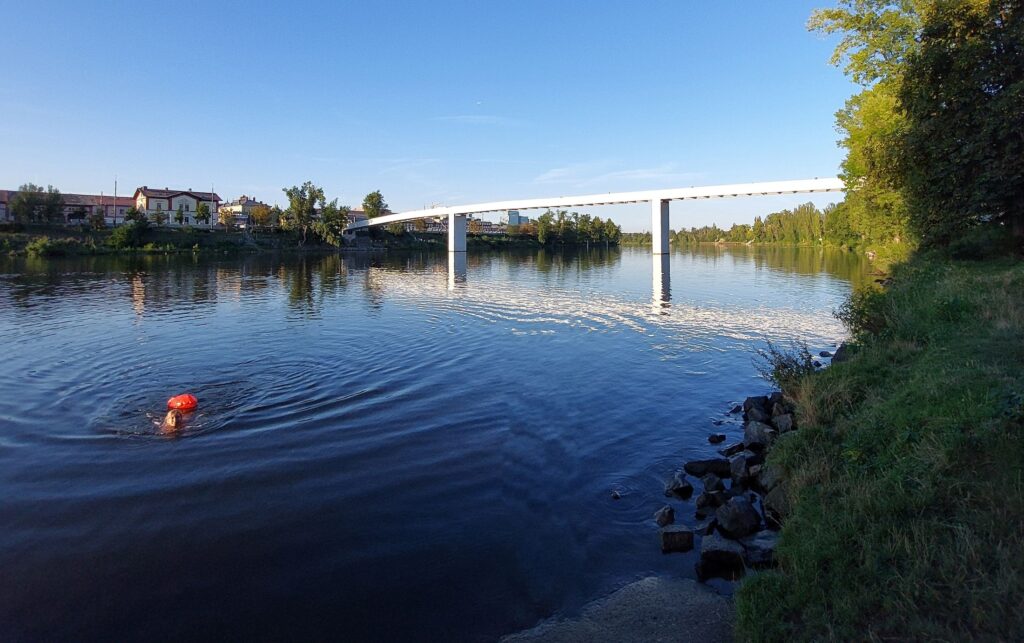Se baigner à Prague, île de Stvanice